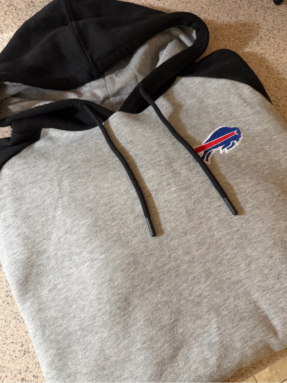 NWOT! Antigua Buffalo Bills Victory Pullover Hoodie - Men’s XL